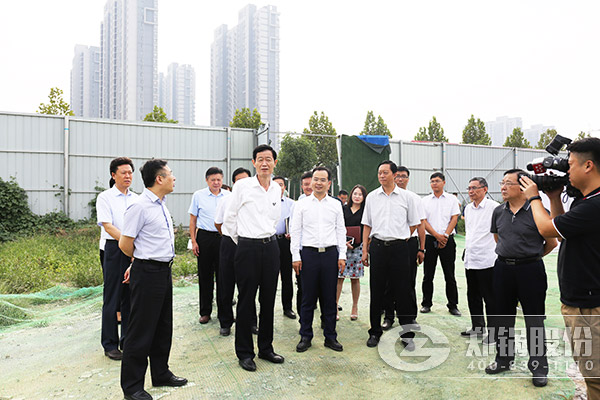 郑州市向导一行视察指导来利国际w66工业园项目